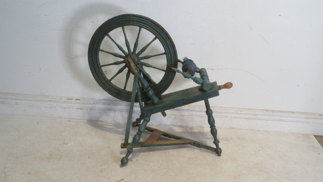 Painted spinning wheel (1 of 5)