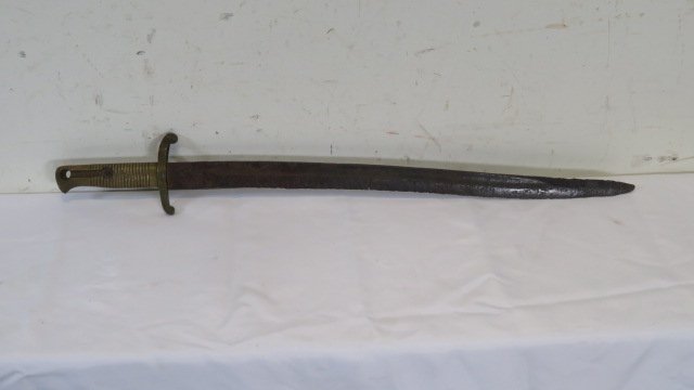 Dug Enfield Civil War era saber bayonet: Dug Enfield Civil War era saber bayonet with brass handle grip, number 1028 on hilt, 25.75"L