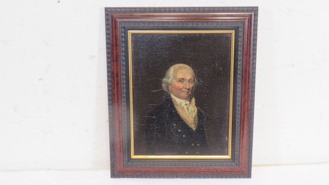 Small 18th century portrait of gentleman (1 of 5)