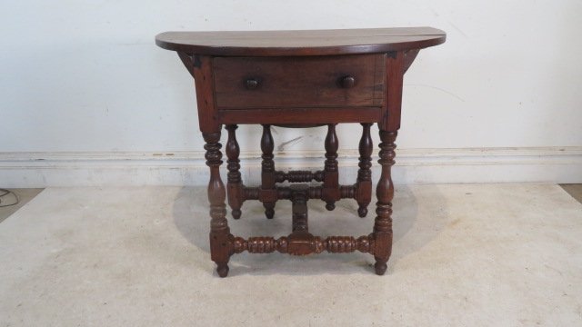 Ca 1730 southeastern PA William & Mary walnut tavern table (1 of 19)