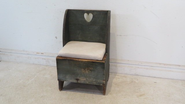 Early primitive pine child's potty chair with heart cut-out in original paint (1 of 8)