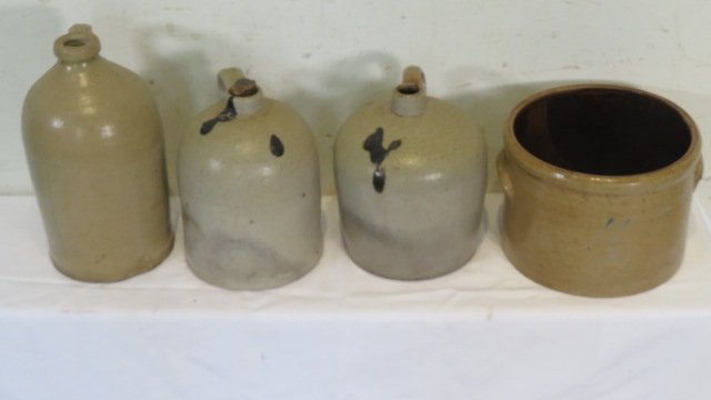 4 pieces of stoneware (1 of 5)