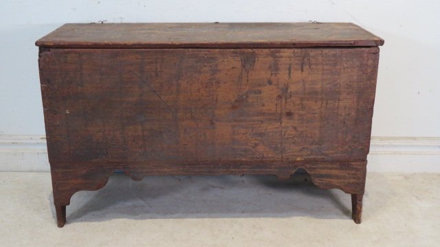 New England pine 6 board chest (1 of 7)