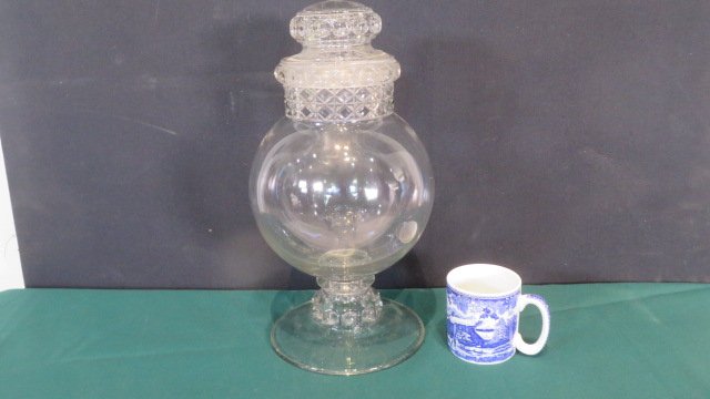 Old glass store candy jar (1 of 5)