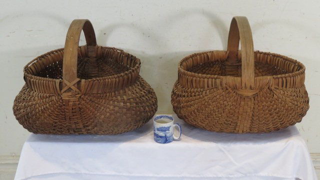 2 large buttocks baskets (1 of 8)