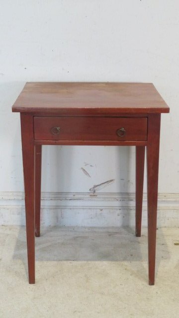 Pine country taper leg one drawer stand (1 of 8)