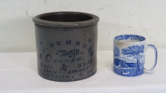 Early merchant's stoneware butter crock (1 of 5)
