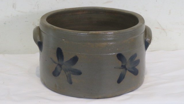 PA blue decorated stoneware cake crock (1 of 6)