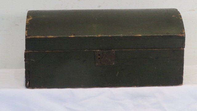 New England pine dovetailed dome top box in green paint (1 of 5)