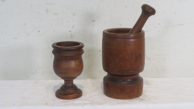 2 wood items, mortar & pestle and vase (1 of 4)