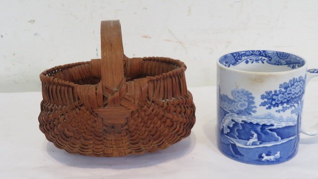 Miniature buttocks basket (1 of 4)