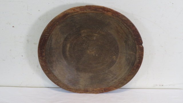 Early large round wooden serving tray (1 of 3)