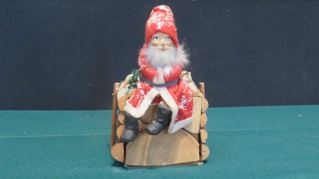 German Santa candy container (1 of 7)