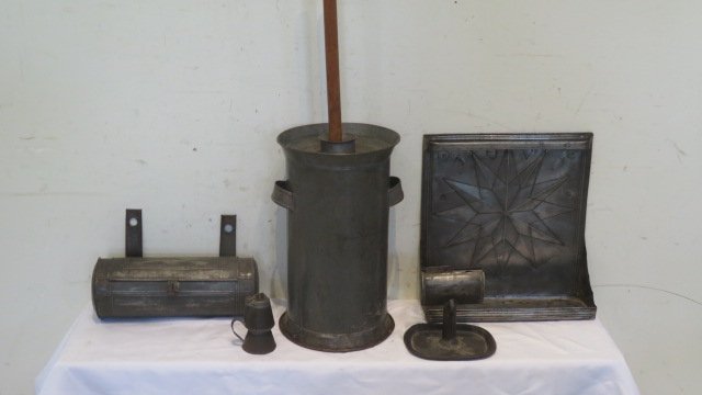 Group of 5 pcs of tinware (1 of 7)