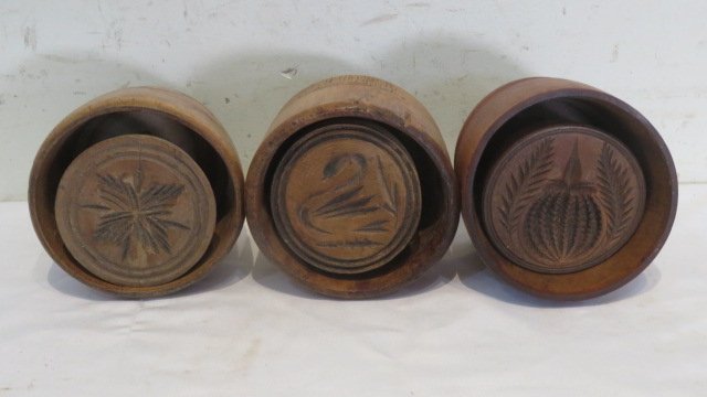 3- 1 lb. butter molds: 3- 1 lb. butter molds including: swan, pineapple, and leaves designs, 5"T x 4.5"D