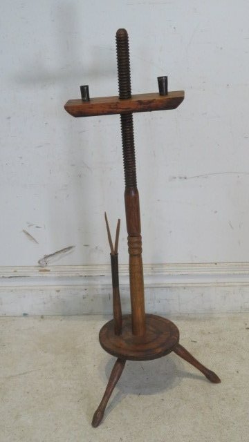 New England adjustable wooden candle stand (1 of 7)