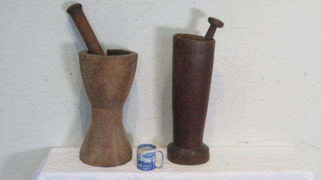2 large mortar and pestles (1 of 7)