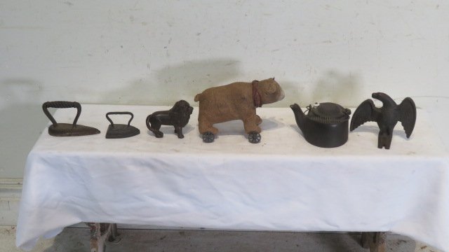 Group of 6 children's items (1 of 5)