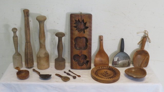 Group of misc. woodenware (1 of 5)