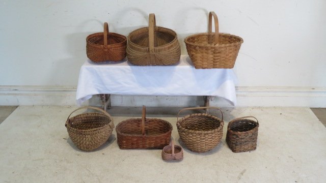 Group of 8 splint baskets with wooden handles (1 of 5)