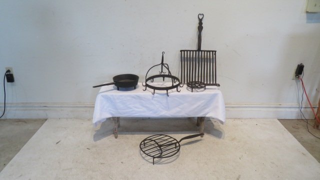 5 pieces of kitchen and fireplace utensils (1 of 4)