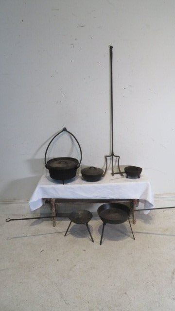 Group of 6 wrought iron fireplace items (1 of 5)