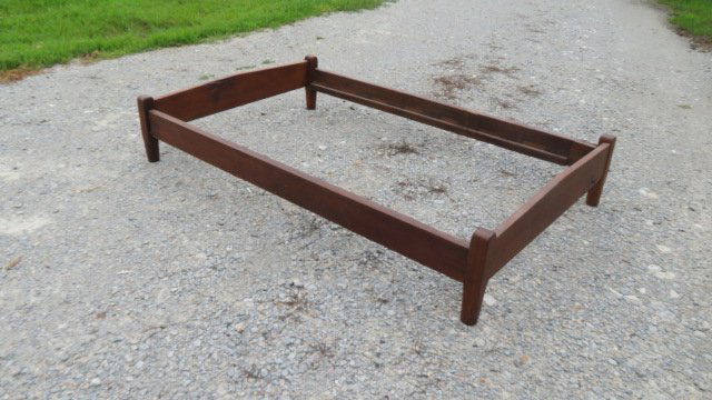 Walnut and poplar trundle bed (1 of 3)