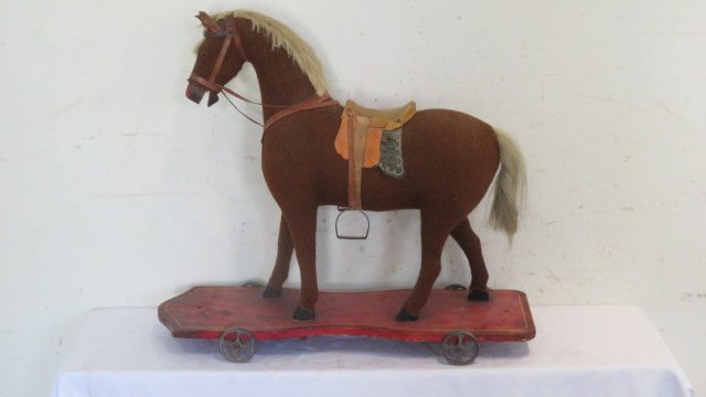 Large horse on wheels toy (1 of 8)