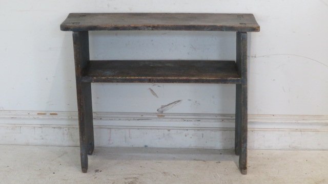 Bucket bench in old blue paint (1 of 7)