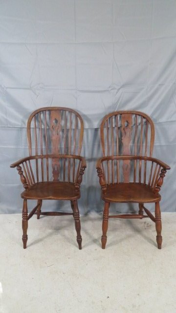 2 English Windsor armchairs (1 of 6)