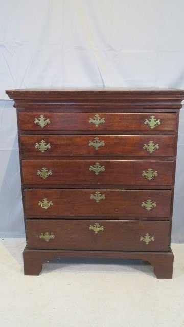 18th century maple 5 drawer chest (1 of 4)