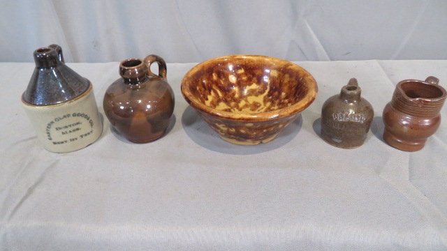 5 pieces of miniature pottery (1 of 4)