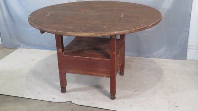 Early 19th century hutch table in old red paint (1 of 8)