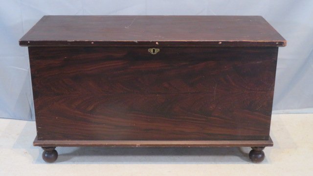 Pa. dovetailed blanket chest in original grained painted surface (1 of 7)