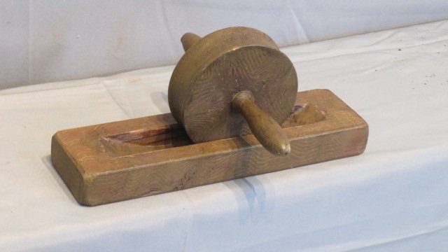 Painted wood herb grinder (1 of 4)