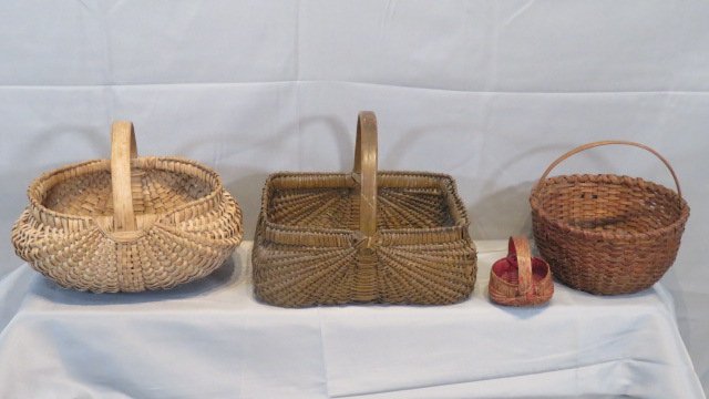 Group of 4 baskets (1 of 6)