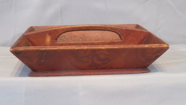 Pine paint decorated utensil carrier (1 of 7)