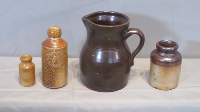 4 stoneware items (1 of 5)
