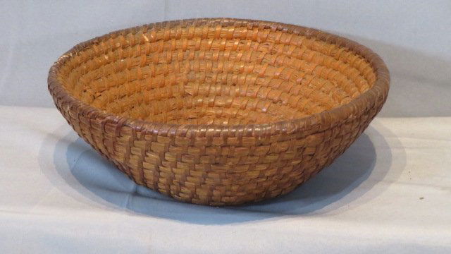 Rye straw basket with old mustard paint interior (1 of 3)
