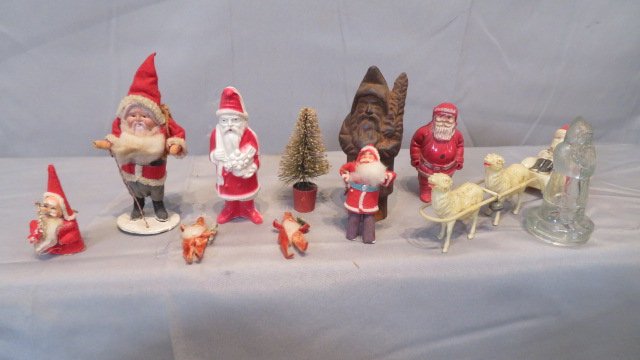 Group of Christmas items (1 of 4)