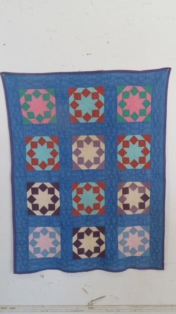 Hand stitched Ohio Star variation crib quilt (1 of 4)