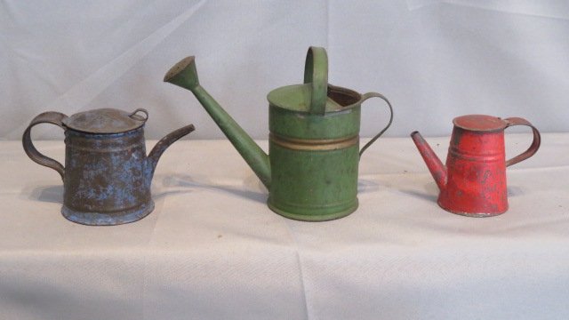 3 pieces of painted tin children's items (1 of 5)