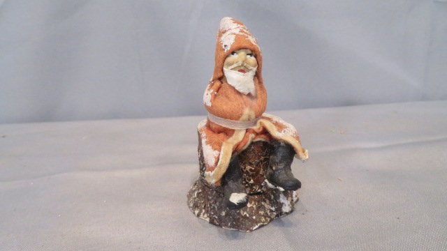 Vintage Christmas Santa sitting on a stump candy container (1 of 4)