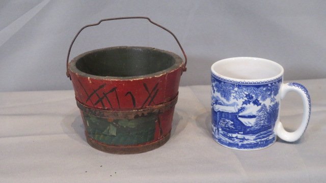 Miniature wood bucket in old paint decoration with wire bale (1 of 5)