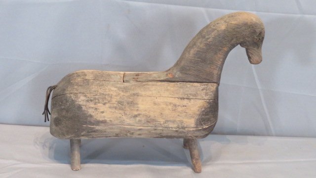 Wood primitive folk art horse (1 of 7)