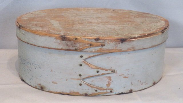 Oval 3-finger Shaker box in old gray/blue paint (1 of 6)