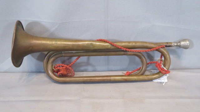 US Regulation military brass bugle marked Rexcraft, made in USA (1 of 4)
