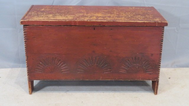 Diminutive 19th century 6-board chest in worn old red paint (1 of 7)