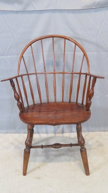 Late 18th-early 19th century sack back Windsor armchair (1 of 7)