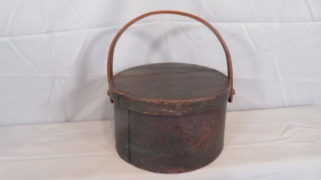 Pantry box with wood handle and lid: Pantry box with wood handle and lid, old original surface, 6"T (w/o handle) x 11"D